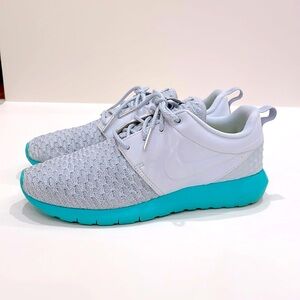 Nike Roshe NM Flyknit Premium Calypso women’s size 8.5 men's size 7 RARE